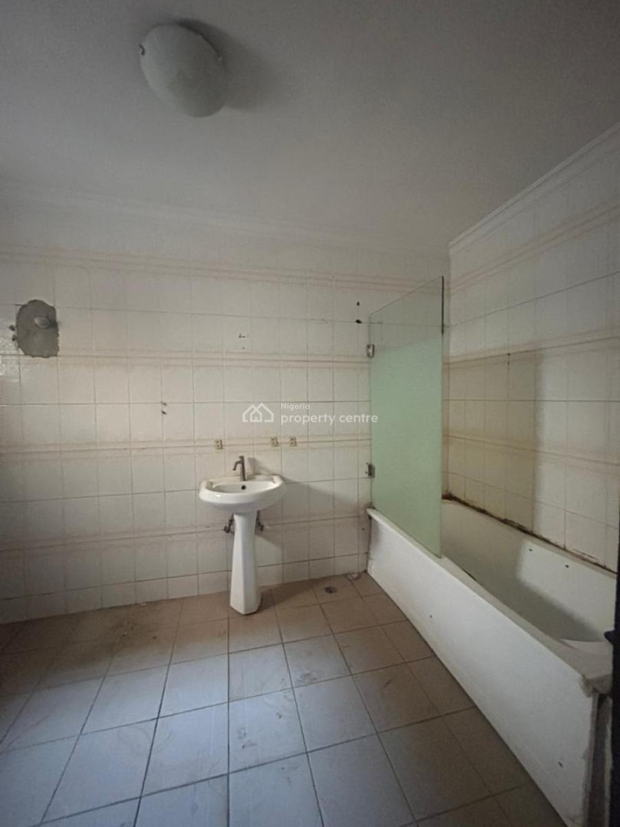 Decent 5bedroom Semi-detached House with 2bqs, Off Admiralty Way, Lekki Phase 1, Lekki, Lagos, Semi-detached Duplex for Rent