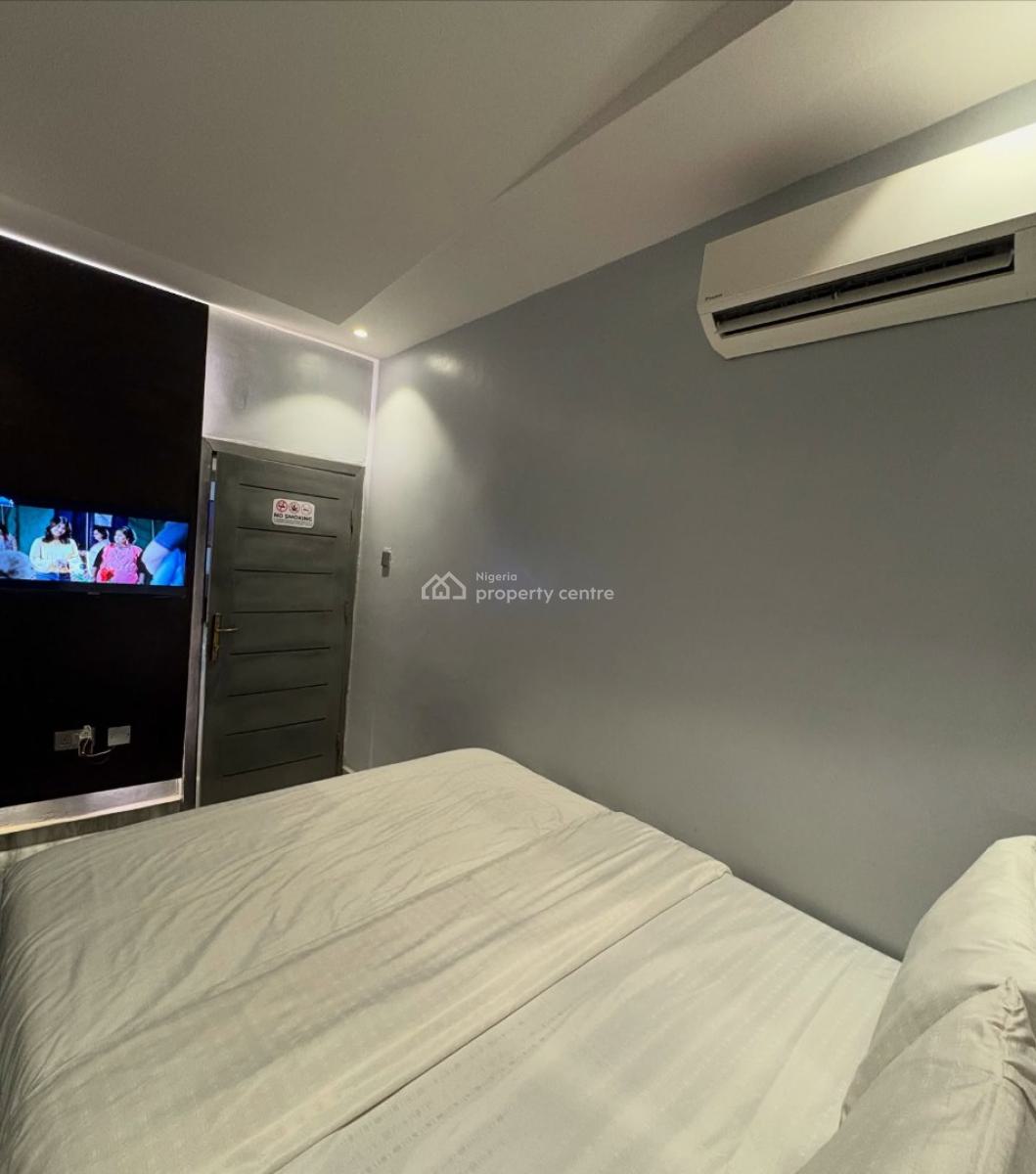Scav D2 X Spacious 2bedroom Apartments, Airport Road,, Ikeja, Lagos, Flat / Apartment Short Let