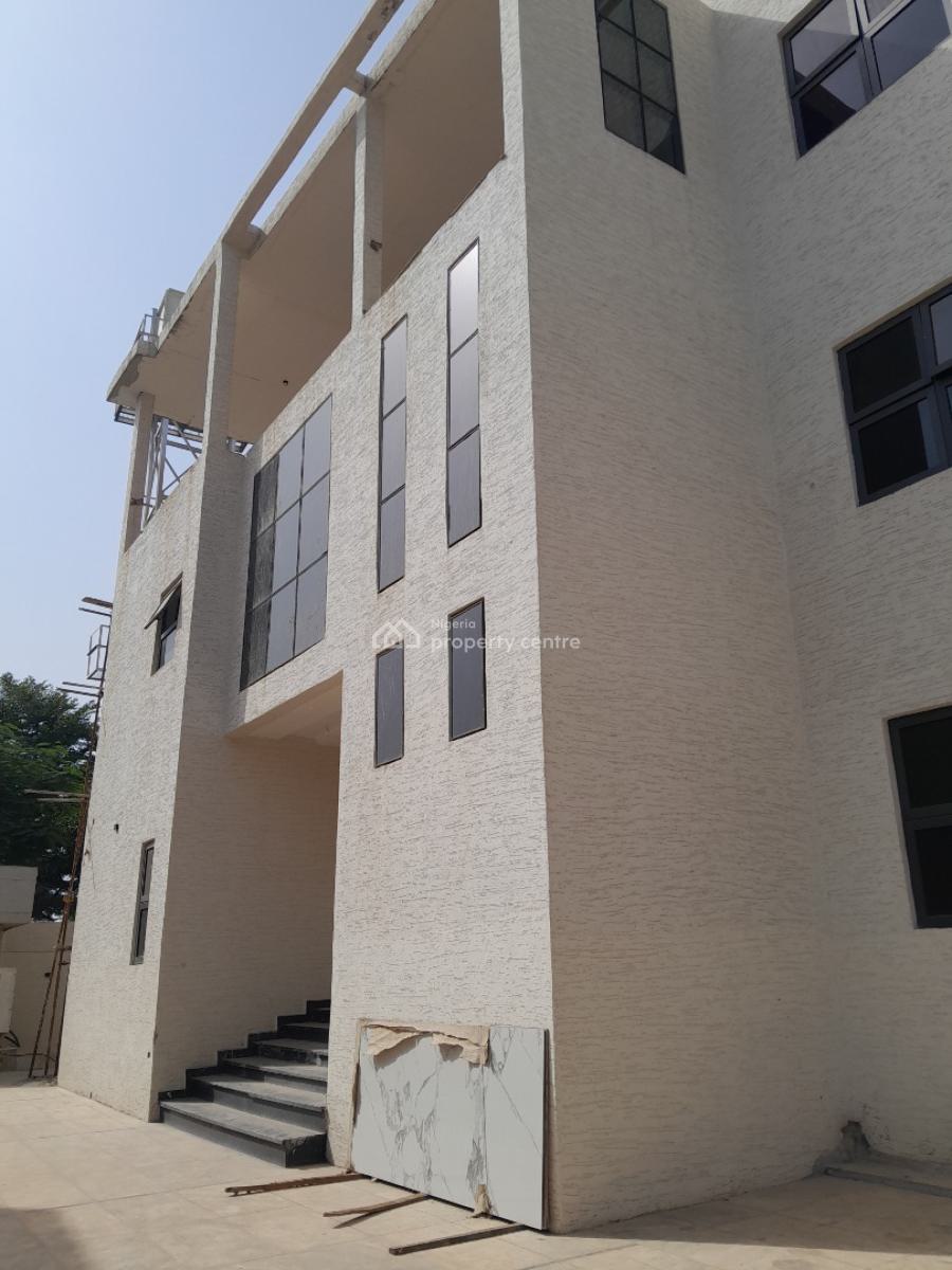 Prime 7 Bedrooms Luxury Mansion, By Colorado Street, Maitama District, Abuja, Detached Duplex for Sale