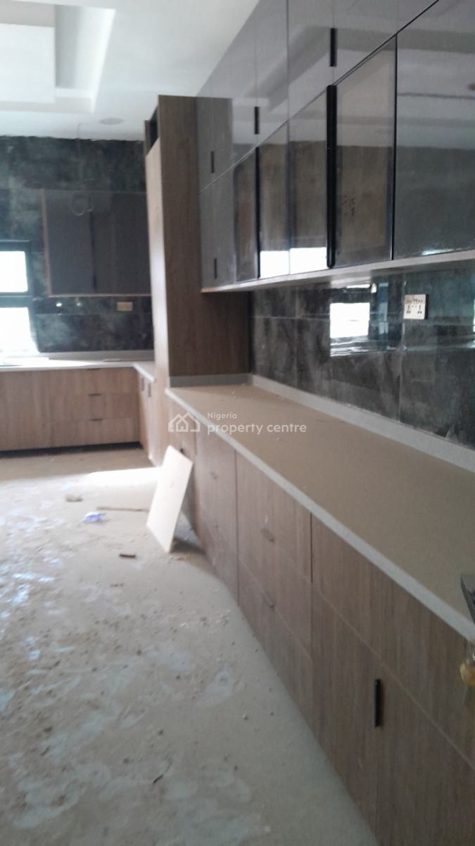 Prime 7 Bedrooms Luxury Mansion, By Colorado Street, Maitama District, Abuja, Detached Duplex for Sale