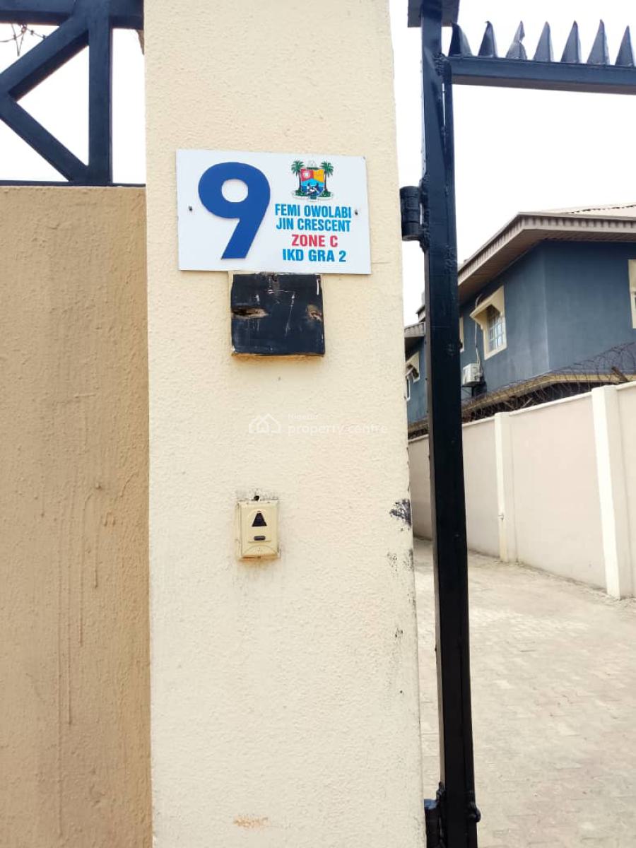 Block of Flats of 4 Units 3 Bedroom Flats, Femi Owolabi Zone C, Jin Crescent, Ikorodu Gra 2, Ikorodu, Lagos, Block of Flats for Sale
