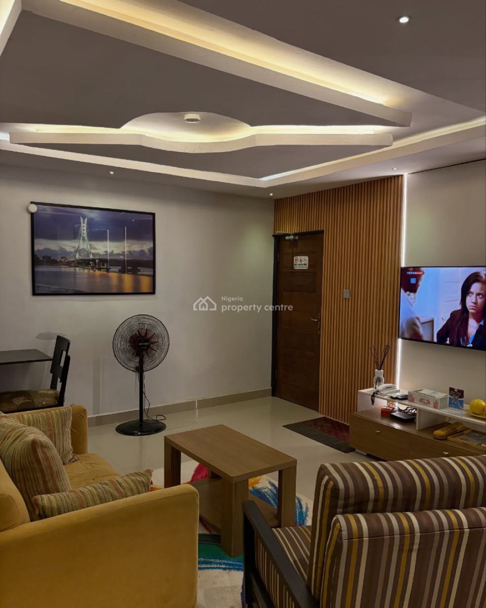 Scav U1 X Spacious 1bedroom Apartments, Airport Road, Ikeja, Lagos, Flat / Apartment Short Let