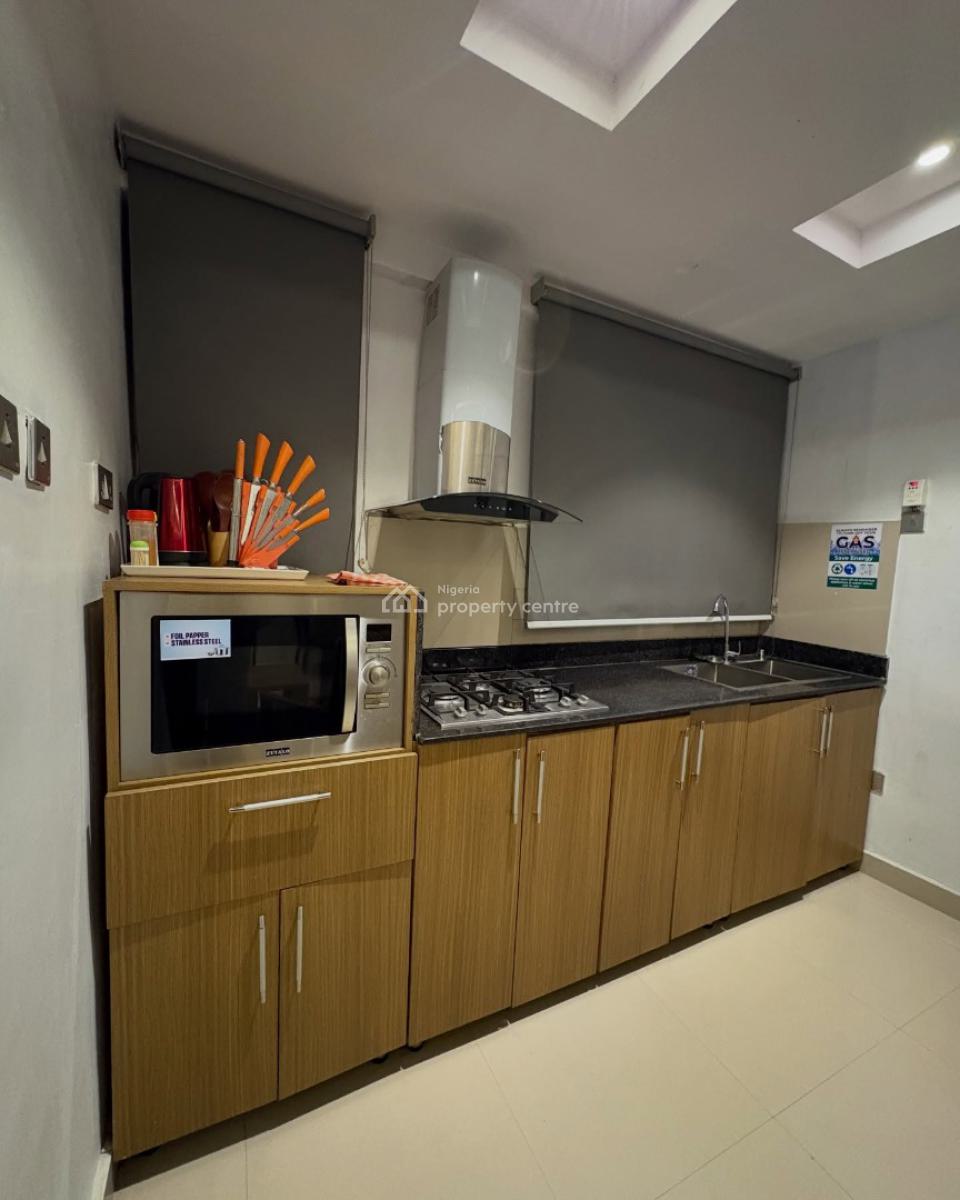 Scav U1 X Spacious 1bedroom Apartments, Airport Road, Ikeja, Lagos, Flat / Apartment Short Let