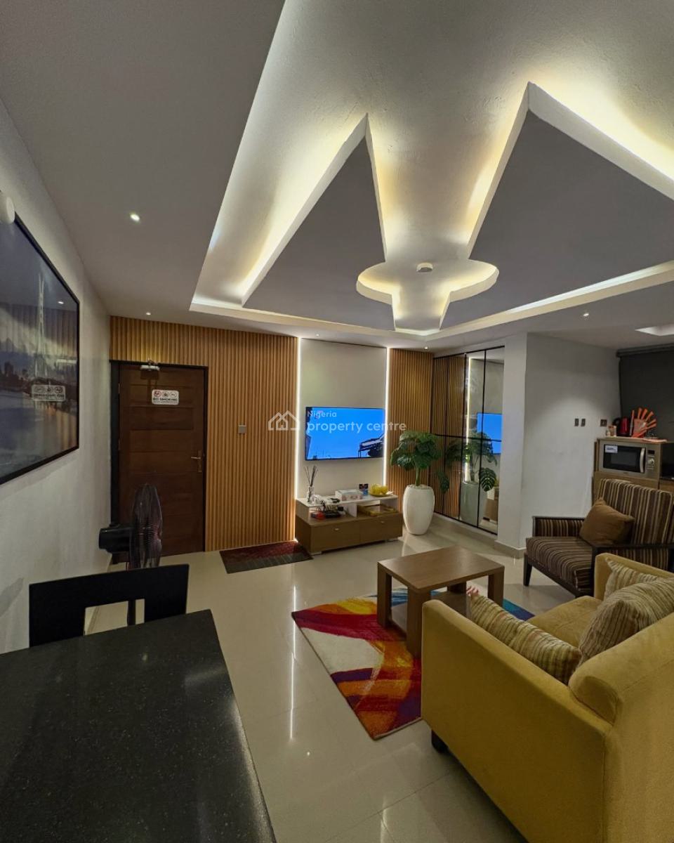 Scav U1 X Spacious 1bedroom Apartments, Airport Road, Ikeja, Lagos, Flat / Apartment Short Let