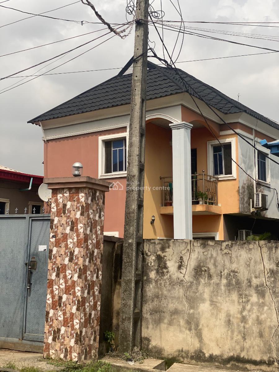 Demolishable Property at Ramat Ogudu. N100m (neg), Ramat Crescent, Ogudu, Ogudu, Lagos, Detached Duplex for Sale