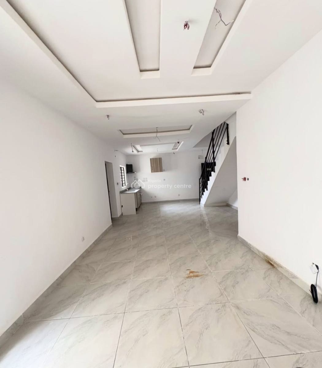 Serviced 3 Bedroom En-suite Maisonette with an Open Fitted Kitchen, Co, Lekki Phase 1, Lekki, Lagos, House for Rent