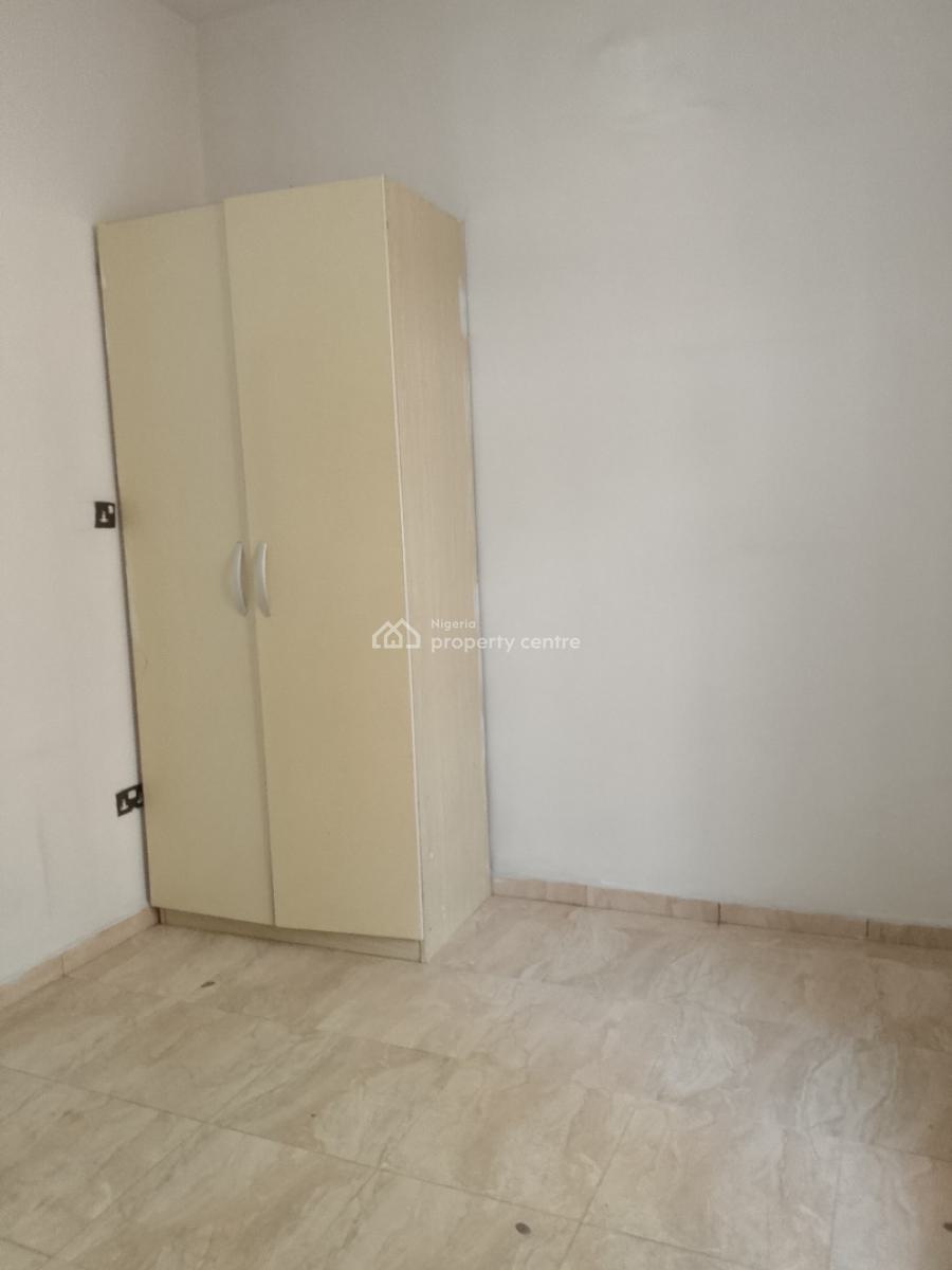 Beautiful Shared Apartment, Ikota Villa Estate, Lekki, Lagos, Self Contain (single Rooms) for Rent