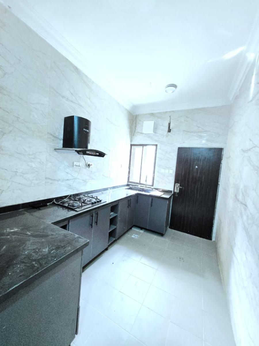 Well Finished Serviced 3 Bedroom Flat, Lekki Phase 1, Lekki, Lagos, Flat / Apartment for Rent