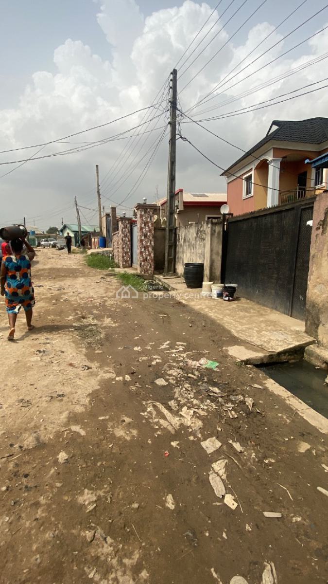 Demolishable Building, Omo Asejere Street, Off Ramat, Ogudu, Lagos, Block of Flats for Sale