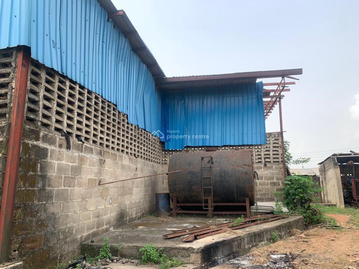 Spacious Industrial Property for Manufacturing Or Warehouse, Ajegunle Araromi, Lagos Ibadan Expressway, Sagamu, Ogun, Factory for Sale