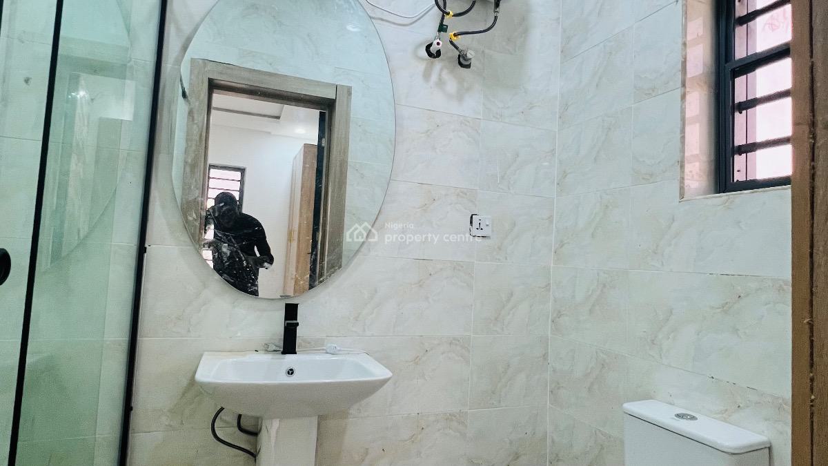 Brand New 3 Bedrooms Apartment, Ologolo, Lekki, Lagos, Flat / Apartment for Rent