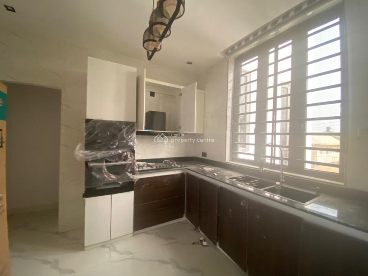 Fully Furnished 3 Bedrooms Apartment, Lekki Phase 1, Lekki, Lagos, Flat / Apartment for Rent