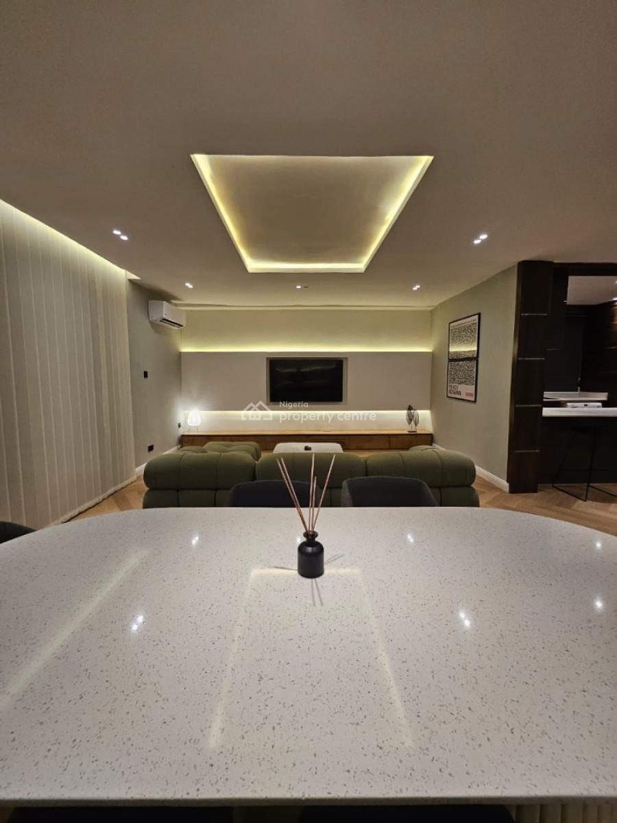 Luxury 2 Bedroom Apartment with Ps5, Pool and Water View, Picturesque &  with Chic Furnishings, Secured Environment, Lekki Phase 1, Lekki, Lagos, Flat / Apartment Short Let