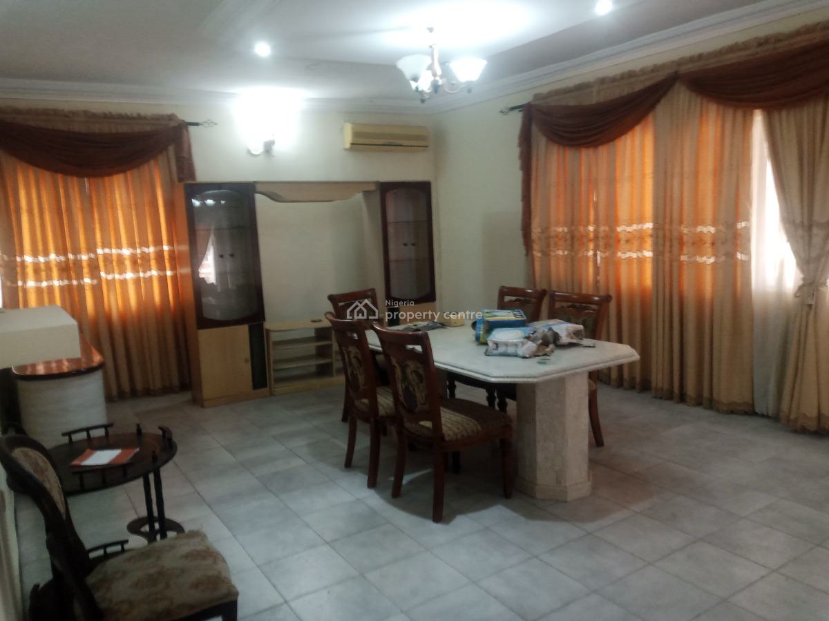 Exquisite Classic Spacious Luxury 4 Bedroom Apartment, Nnpc Senior Staff Quarter, Area 11, Garki, Abuja, Flat / Apartment for Rent