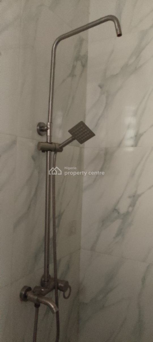 a Luxurious Room Self Contained, Chevron Drive, Bera Estate, Lekki, Lagos, Self Contain (single Rooms) for Rent