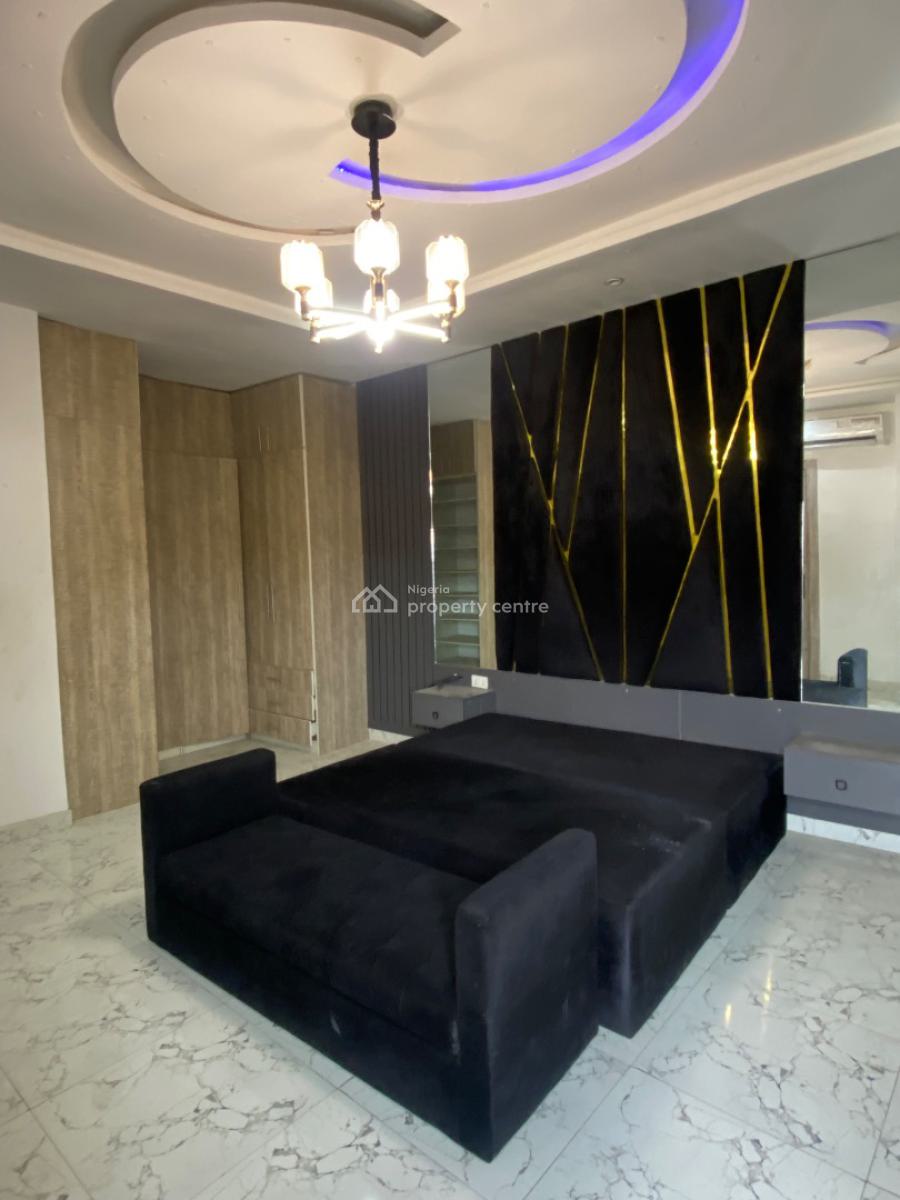 Luxury Cozy Master Bedroom Shared Apartment Tv Console, Orchid Road, Lekki, Lagos, Self Contain (single Rooms) for Rent