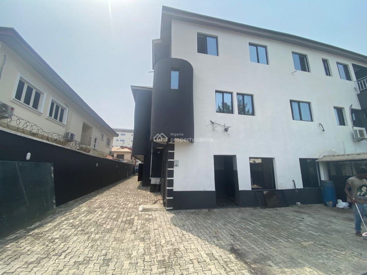 3 Bedroom Apartment, Lekki Phase 1, Lekki, Lagos, Flat / Apartment for Rent