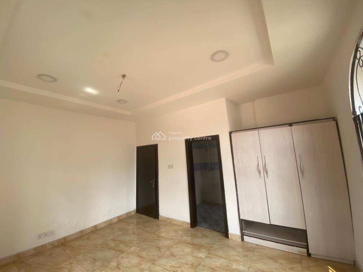 2 Bedroom Apartment, Lekki Phase 1, Lekki, Lagos, Flat / Apartment for Rent