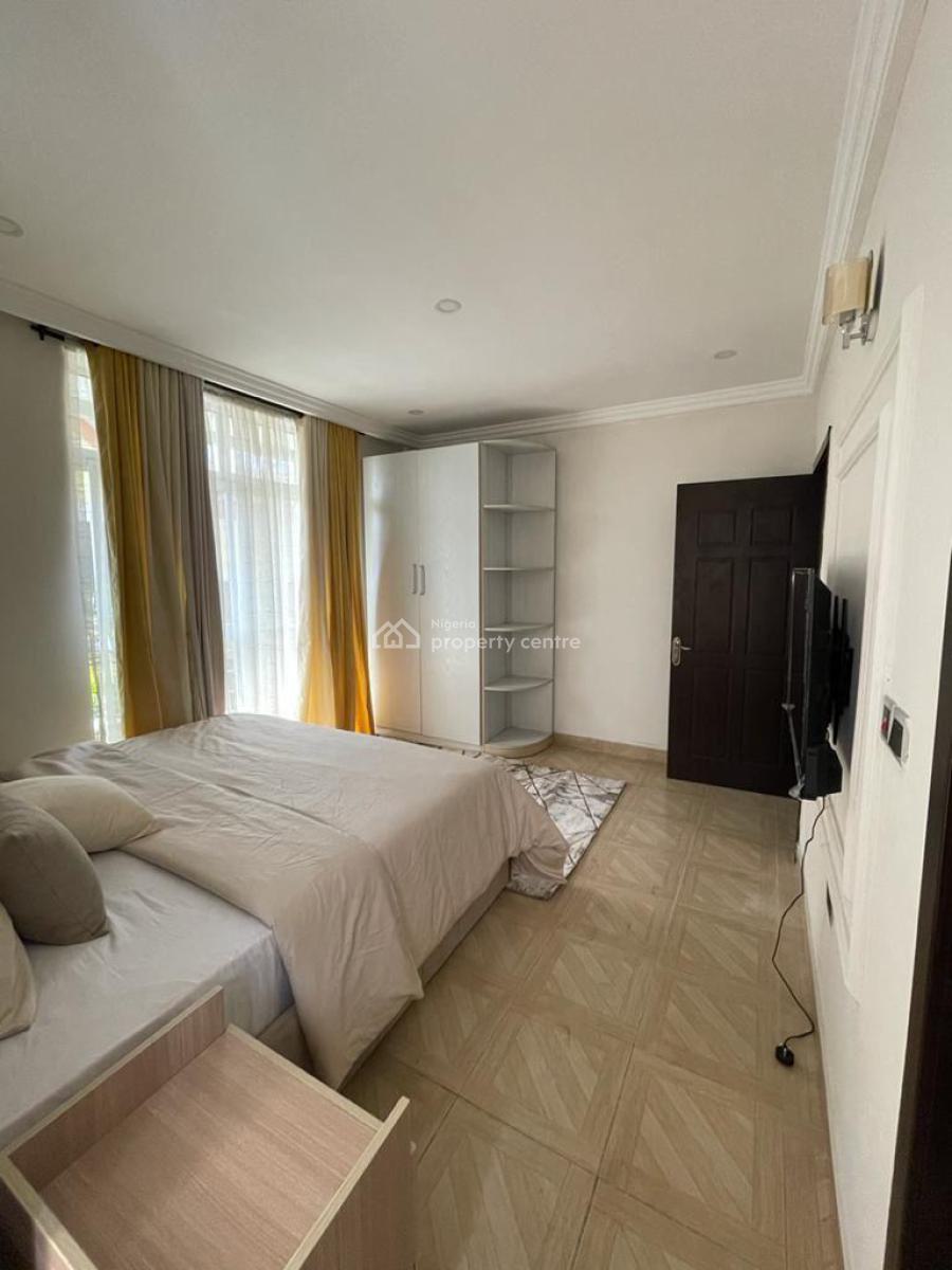 Spacious 2-bedroom Apartment, Chevron, Lekki, Lagos, Flat / Apartment for Sale