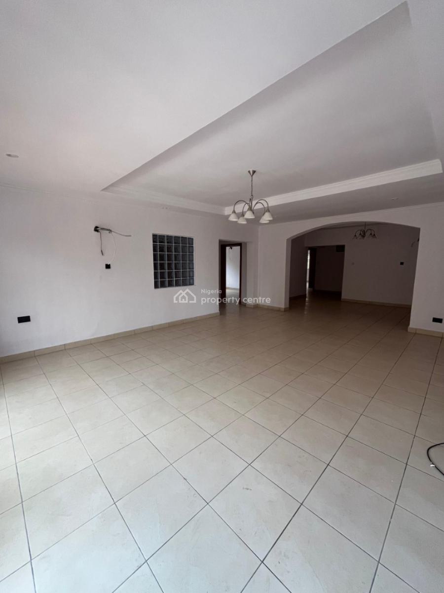 Newly Renovated 3 Bedroom Apartment with Bq, Lekki Phase1, Lekki, Lagos, Flat / Apartment for Rent