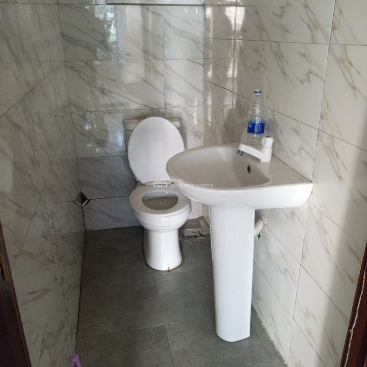 Newly Renovated and Spacious 2 Bedroom Apartment, Badore, Ajah, Lagos, Flat / Apartment for Rent