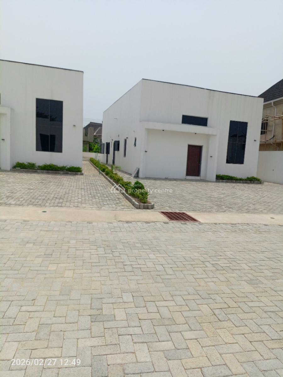 3 Bedroom Detached Bungalow with Bq, Alabeko, Pepperoni General Paint, Alasia, Ajah, Lagos, Detached Bungalow for Sale