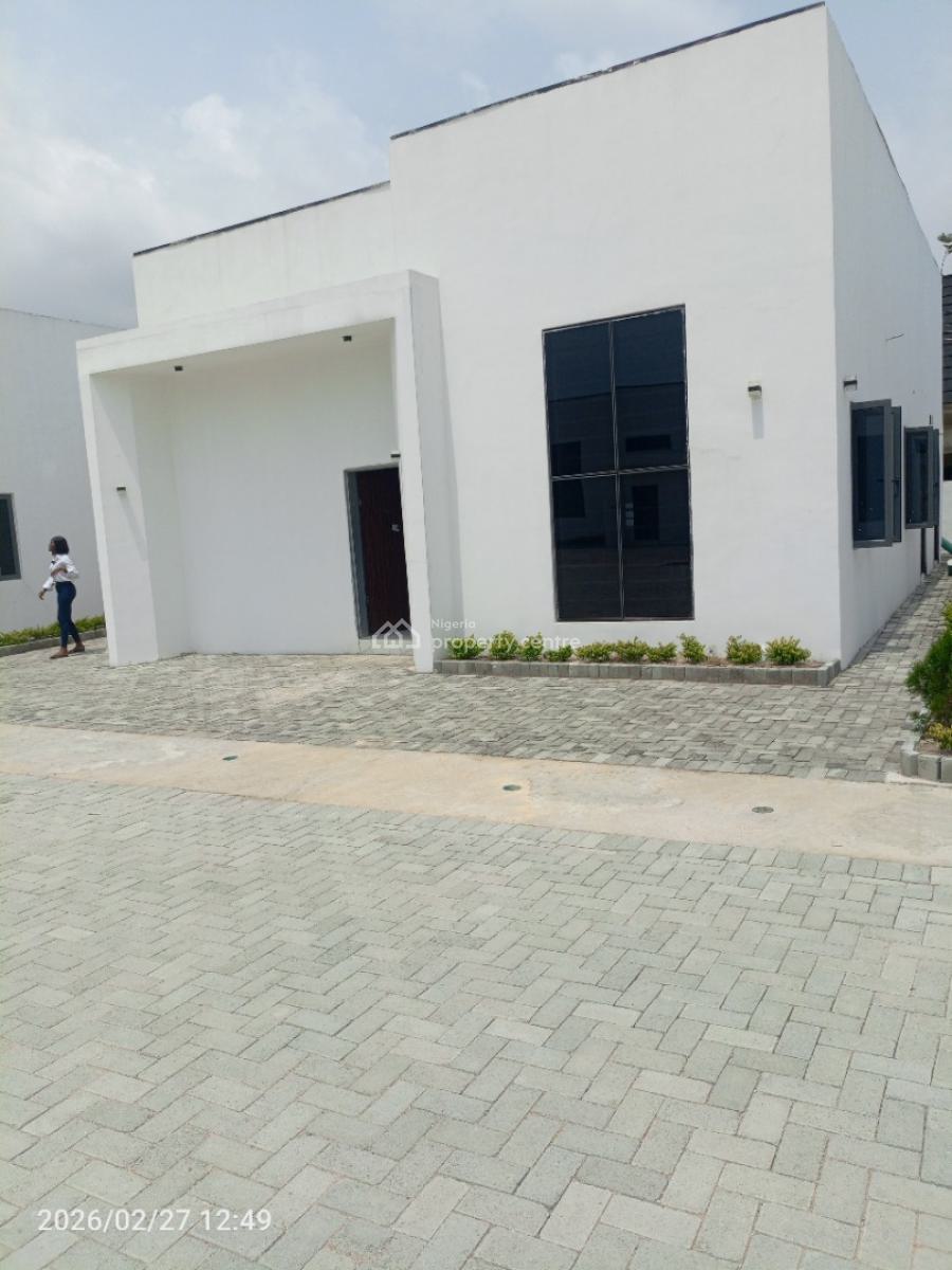 3 Bedroom Detached Bungalow with Bq, Alabeko, Pepperoni General Paint, Alasia, Ajah, Lagos, Detached Bungalow for Sale