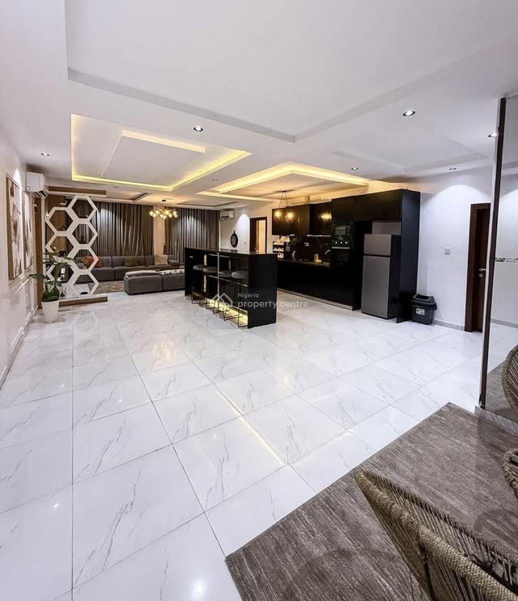 Spacious 2 Bedroom Apartment with Bq, Lekki Phase 1, Lekki, Lagos, Block of Flats for Sale