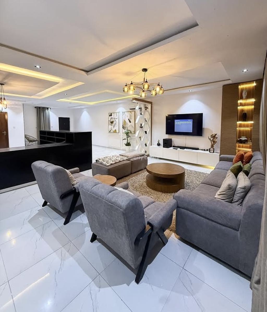 Spacious 2 Bedroom Apartment with Bq, Lekki Phase 1, Lekki, Lagos, Block of Flats for Sale