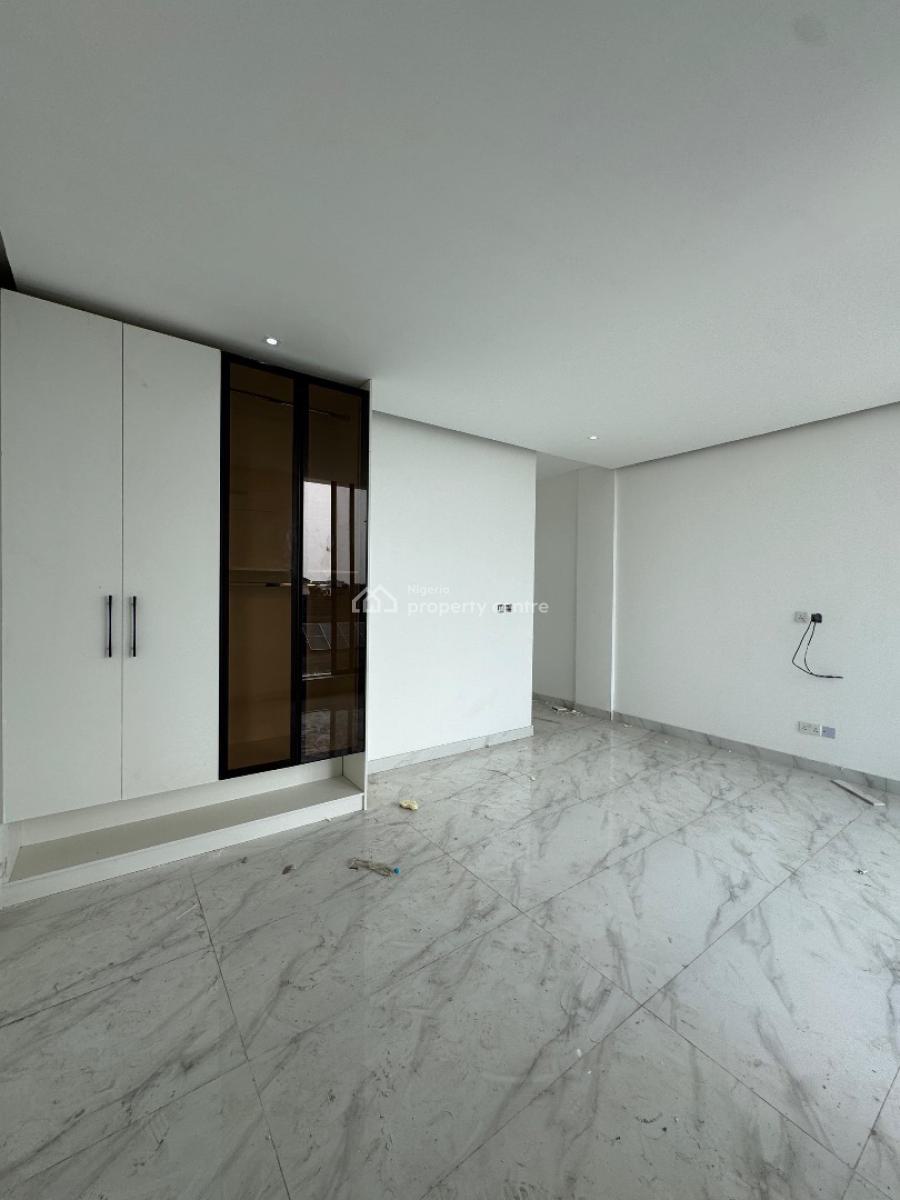 2 Bedroom Apartment, Lekki Phase 1, Lekki, Lagos, Flat / Apartment for Sale