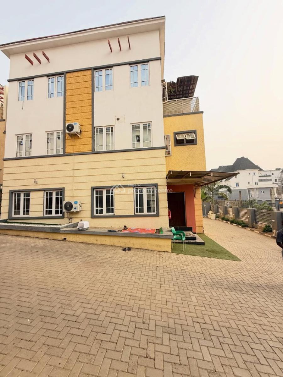 4 Bedroom Terrace Duplex+ Bq, Guzape District, Abuja, Terraced Duplex for Rent
