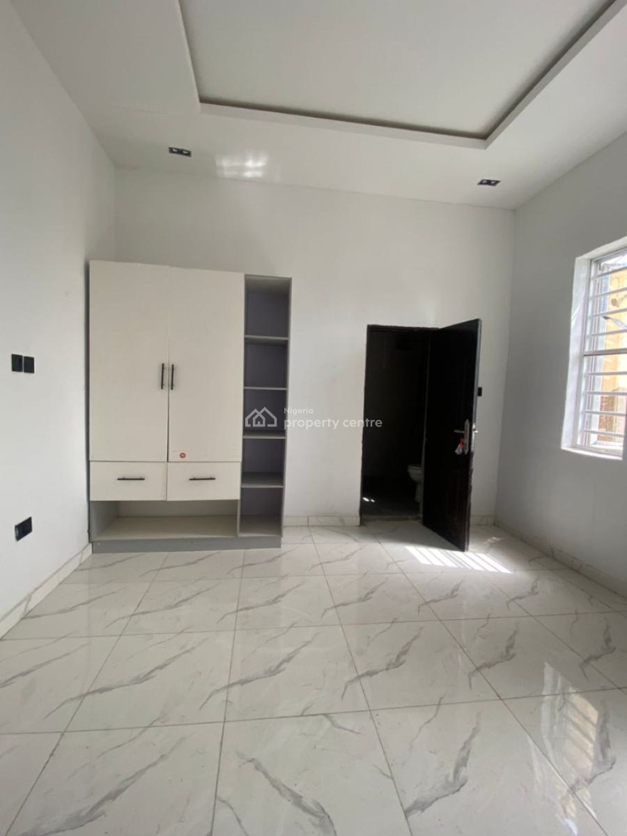 Brand New 2 Bedrooms Apartment, After Blenco Sangotedo, Ajah, Lagos, Flat / Apartment for Rent