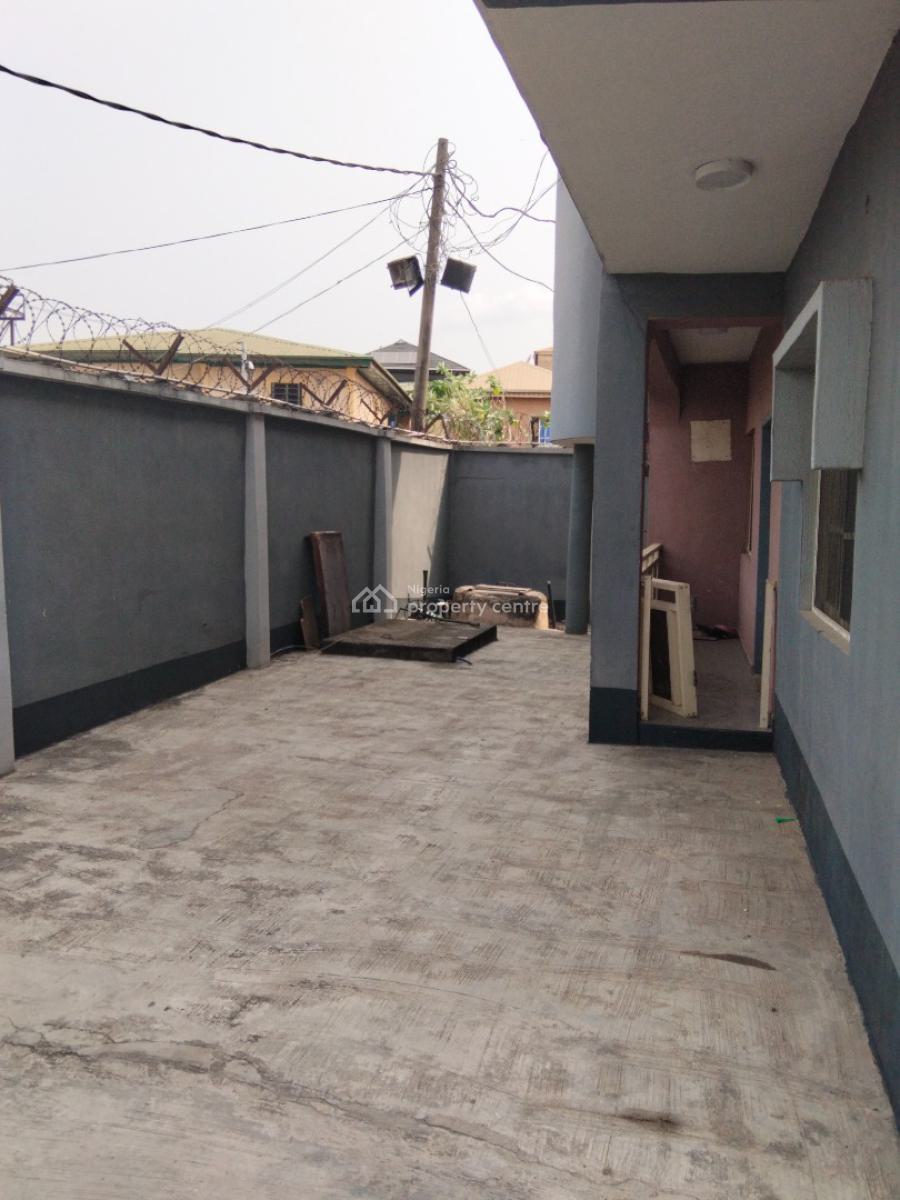 3 Bedroom Flat All Rooms Ensuilt with 4 Toilet, in a Secored Environment at Balogun Iju Ishaga Agege Lagos, Iju-ishaga, Agege, Lagos, Flat / Apartment for Rent