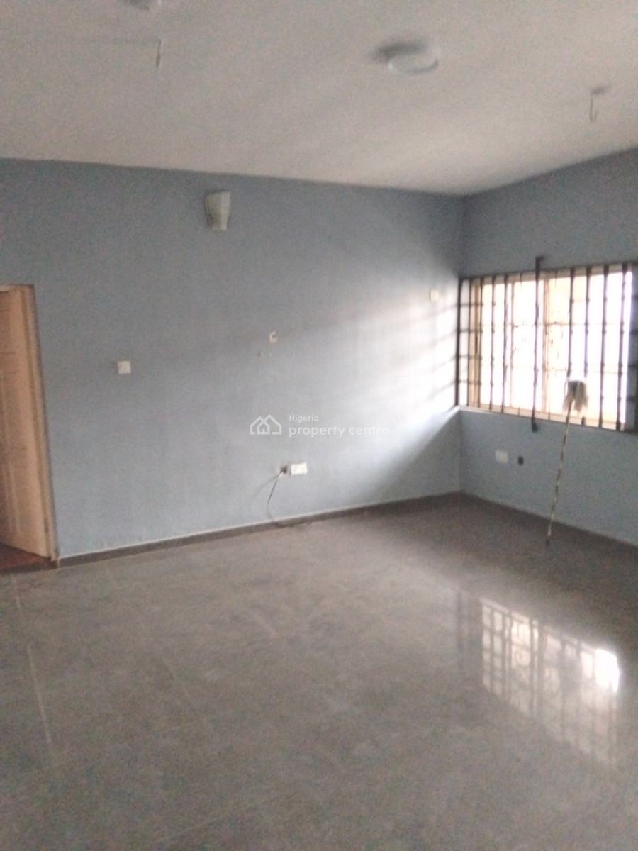 3 Bedroom Flat All Rooms Ensuilt with 4 Toilet, in a Secored Environment at Balogun Iju Ishaga Agege Lagos, Iju-ishaga, Agege, Lagos, Flat / Apartment for Rent