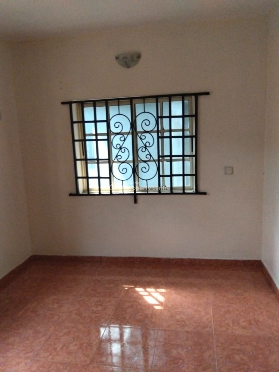 3 Bedroom Flat All Rooms Ensuilt with 4 Toilet, in a Secored Environment at Balogun Iju Ishaga Agege Lagos, Iju-ishaga, Agege, Lagos, Flat / Apartment for Rent