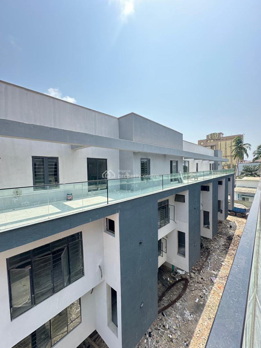 Exclusive Luxury Spacious 4 Bedroom Penthouse with Elevator, Bq & Pool, Victoria Island, Victoria Island (vi), Lagos, Flat / Apartment for Sale