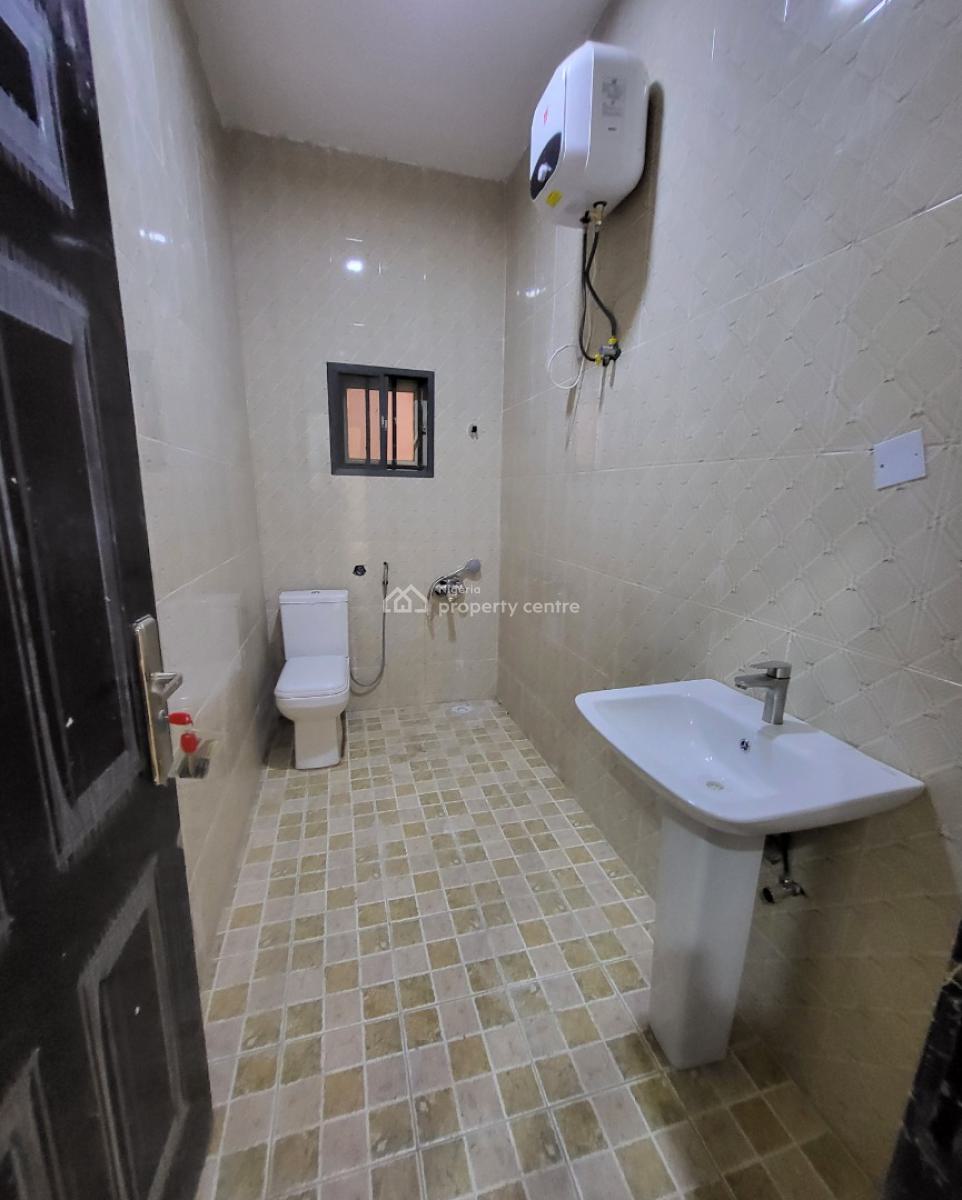 Luxurious Massive 2bedroom Flat, By Federal Old Secteriate, Garki, Abuja, Flat / Apartment for Rent