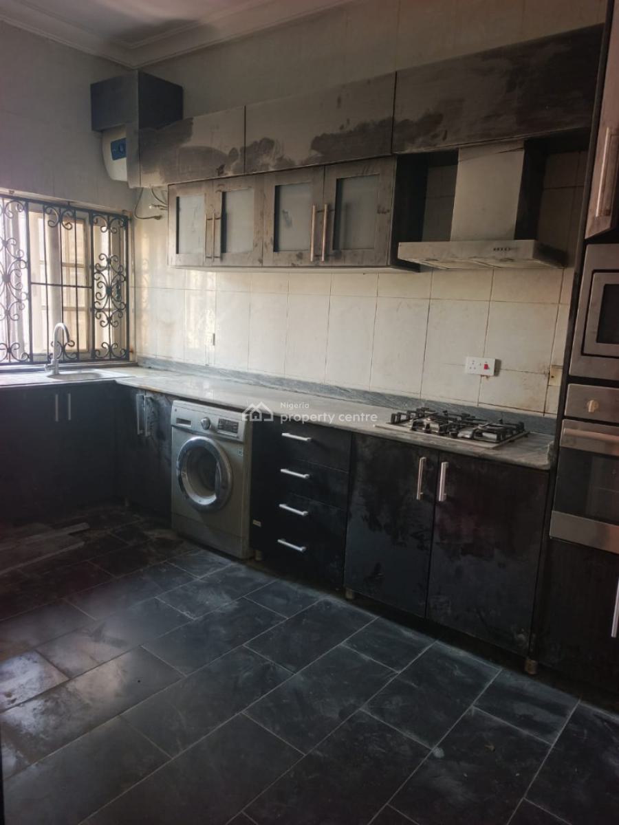 Self Service 3 Bedrooms Apartment at Lekki Phase 1., Lekki, Lekki Phase 1, Lekki, Lagos, Flat / Apartment for Rent
