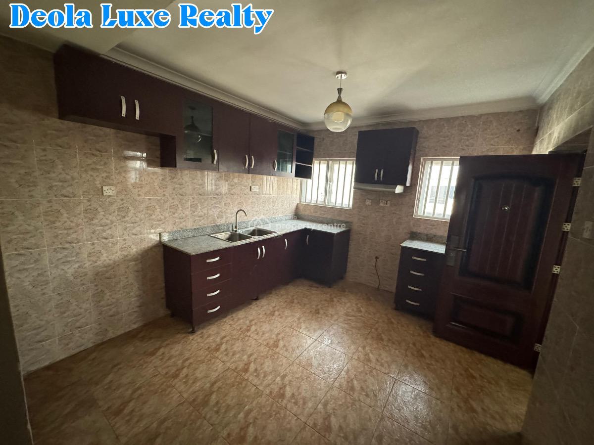 an Executive 3 Bedroom Serviced Apartment with Bq, Elevator, Lekki Phase 1, Lekki, Lagos, Flat / Apartment for Rent