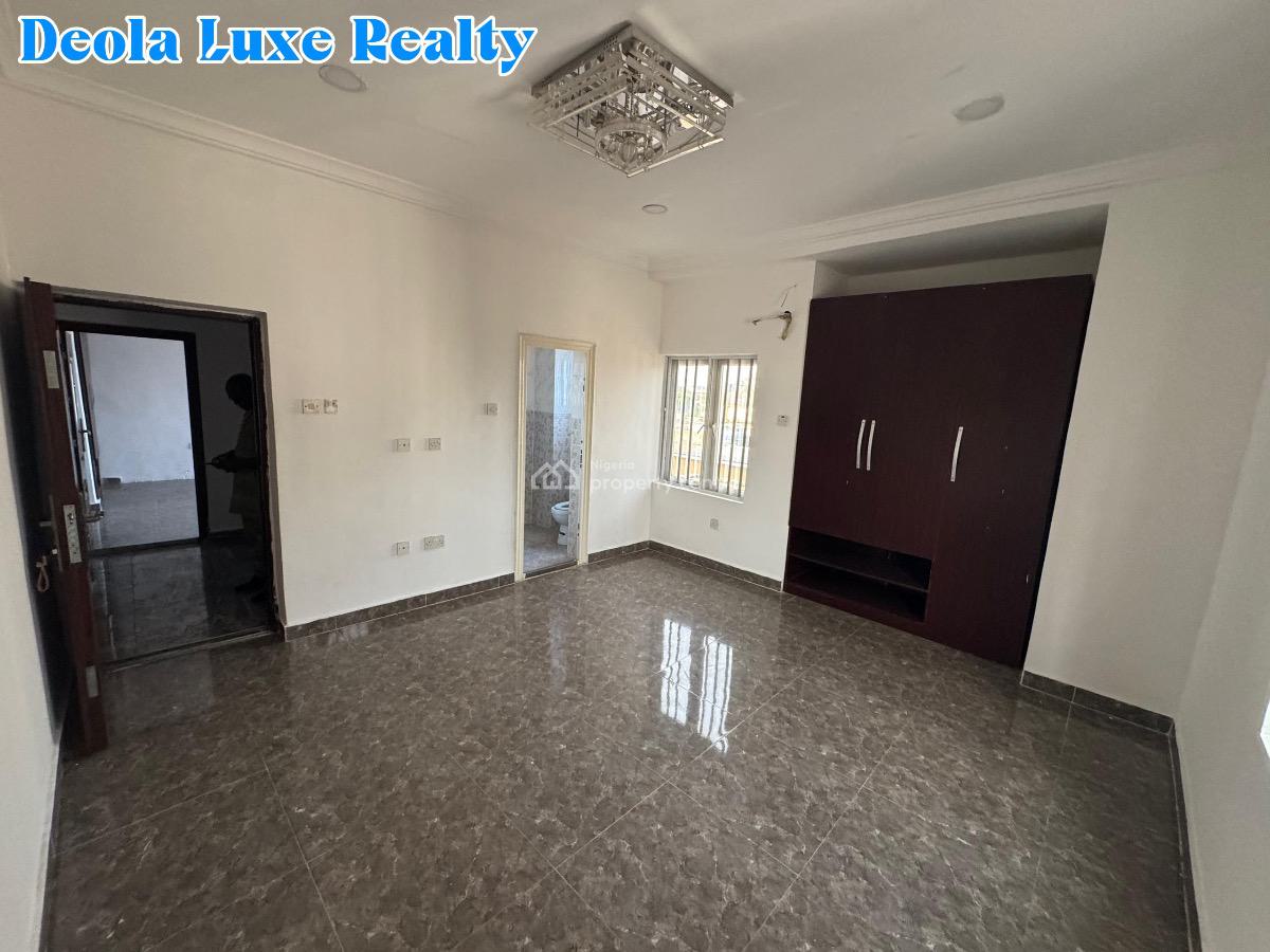 an Executive 3 Bedroom Serviced Apartment with Bq, Elevator, Lekki Phase 1, Lekki, Lagos, Flat / Apartment for Rent