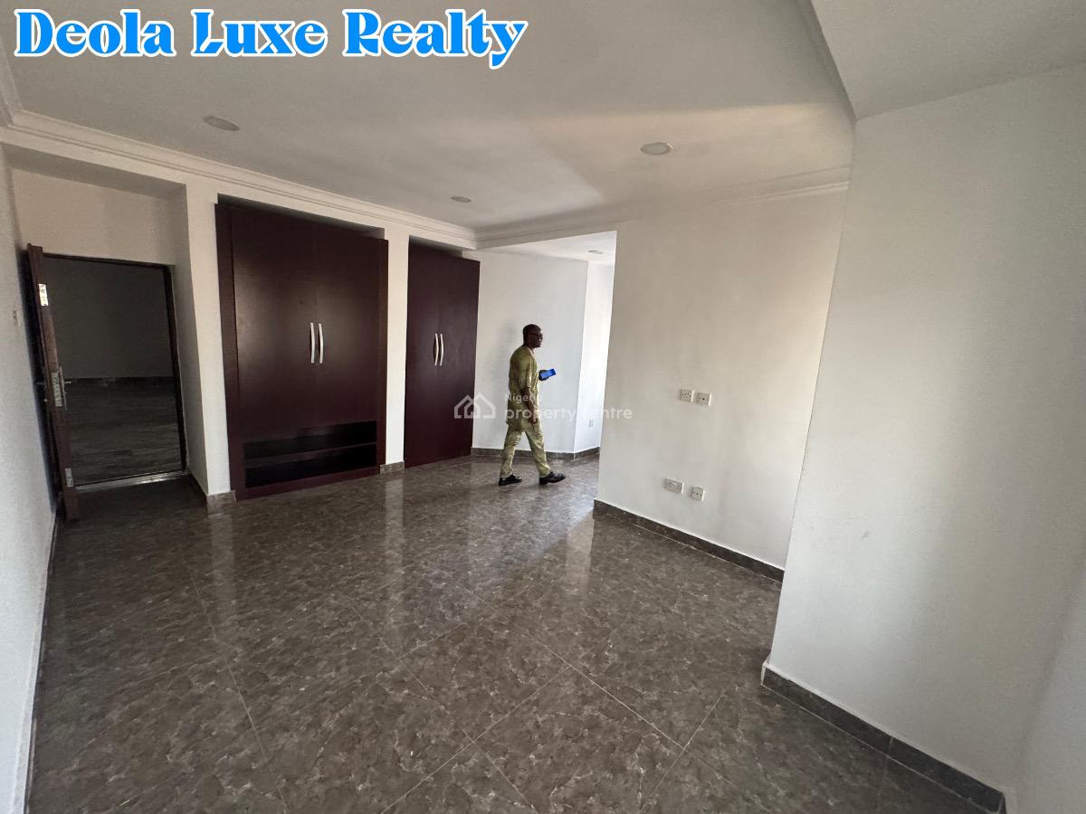 an Executive 3 Bedroom Serviced Apartment with Bq, Elevator, Lekki Phase 1, Lekki, Lagos, Flat / Apartment for Rent