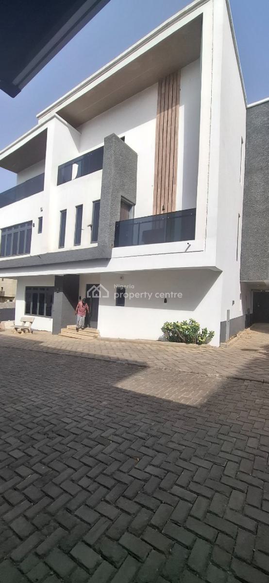 Standard 5 Bedroom Detached Duplex in an Estate, Guzape District, Abuja, Detached Duplex for Rent