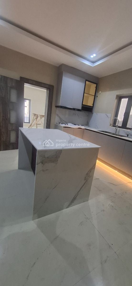 Standard 5 Bedroom Detached Duplex in an Estate, Guzape District, Abuja, Detached Duplex for Rent