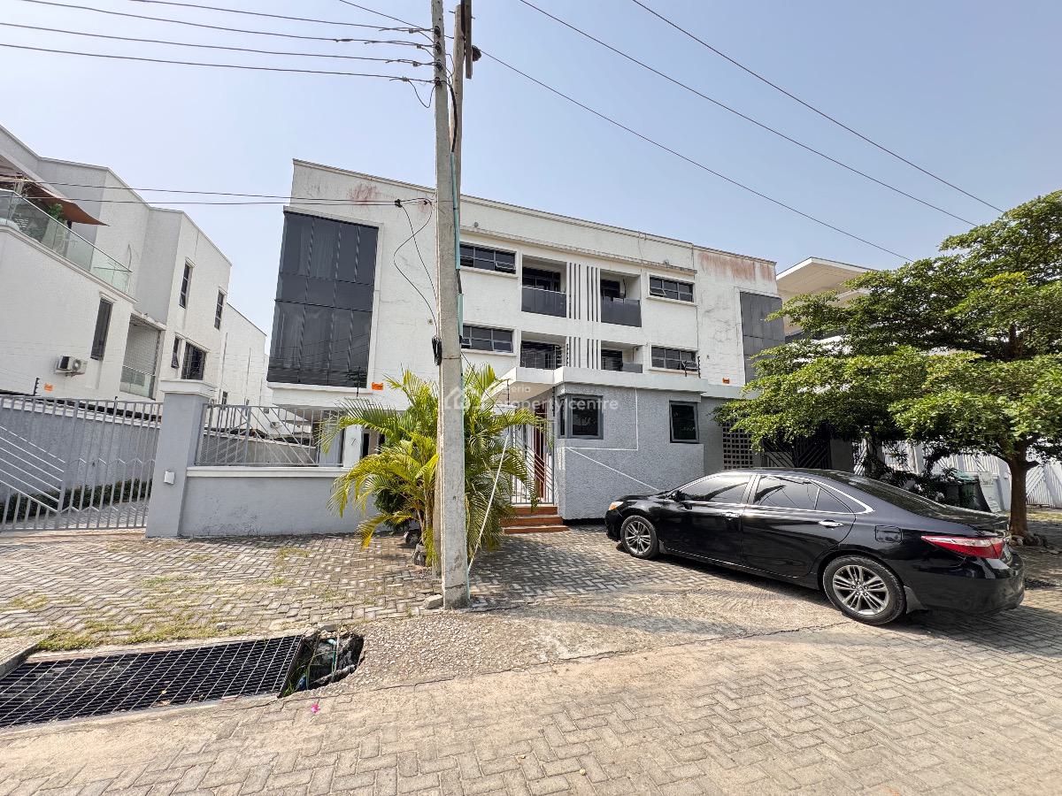 Luxury 3bedroom Apartment with Bq, Pool & Gym, Lekki Phase 1, Lekki Phase 1, Lekki, Lagos, Block of Flats for Sale