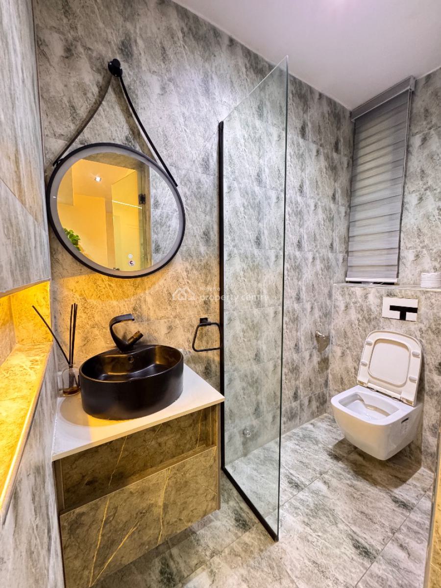 Luxury 3bedroom Apartment with Bq, Pool & Gym, Lekki Phase 1, Lekki Phase 1, Lekki, Lagos, Block of Flats for Sale