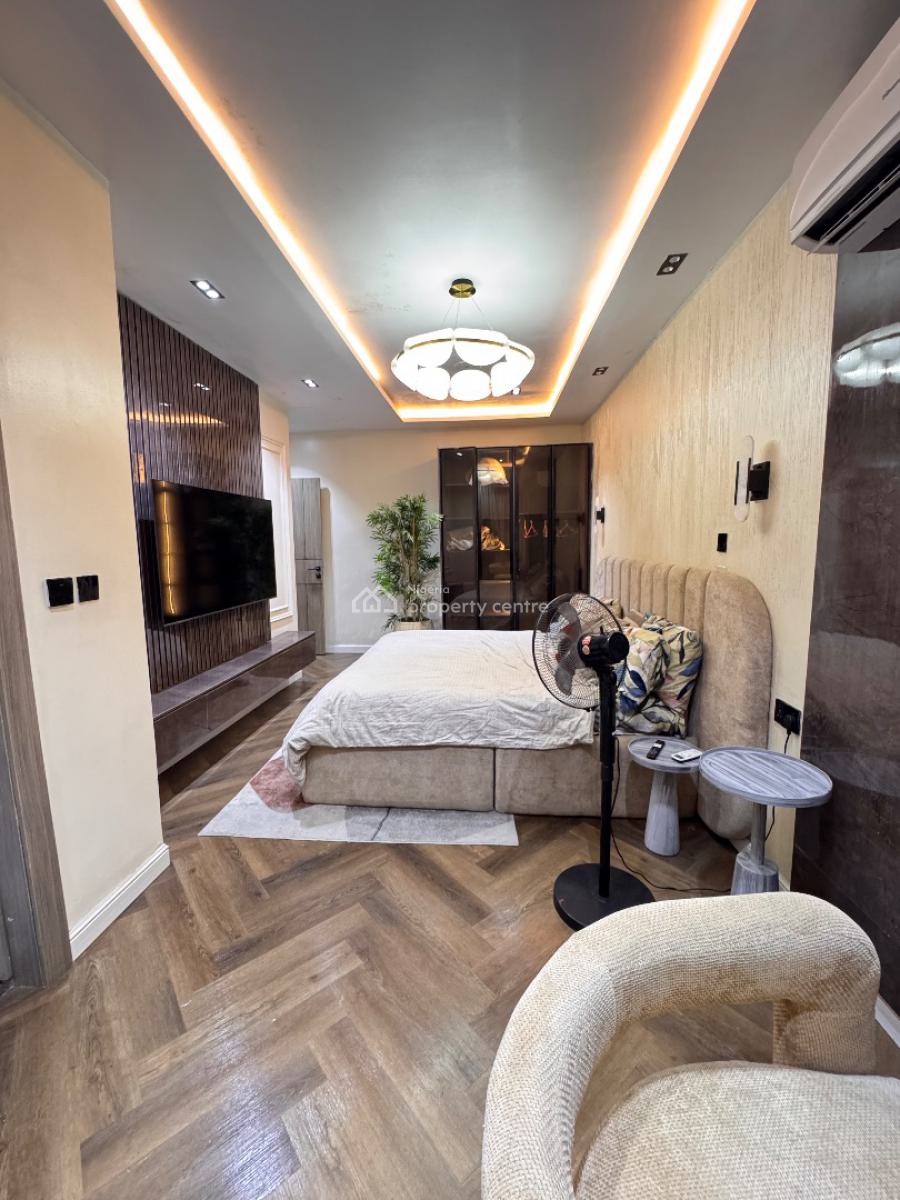 Luxury 3bedroom Apartment with Bq, Pool & Gym, Lekki Phase 1, Lekki Phase 1, Lekki, Lagos, Block of Flats for Sale