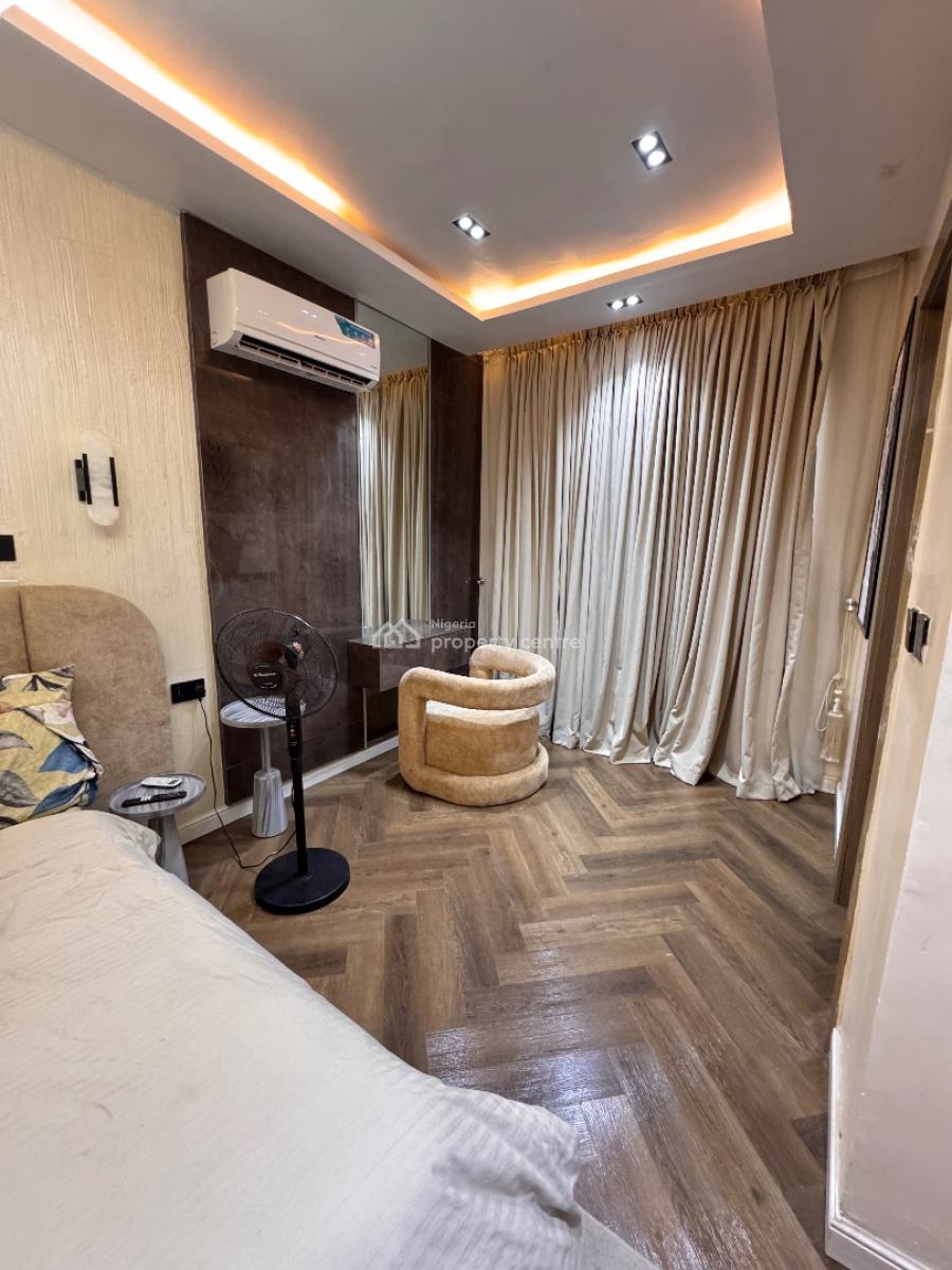 Luxury 3bedroom Apartment with Bq, Pool & Gym, Lekki Phase 1, Lekki Phase 1, Lekki, Lagos, Block of Flats for Sale
