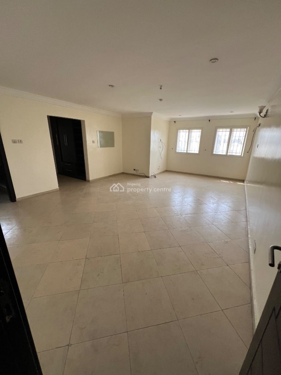 Massive and Exotic 3-bedroom Flat with Bq (and 8kva Solar Inverter), Lekki Phase 1, Lekki, Lagos, Flat / Apartment for Rent