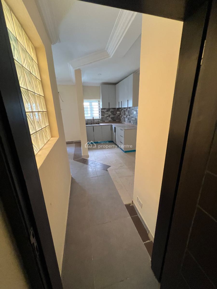 Exotic 2-bedroom Flat (with 5kva Solar Inverter) in a Superb Environ, Lekki Phase 1, Lekki, Lagos, Flat / Apartment for Rent