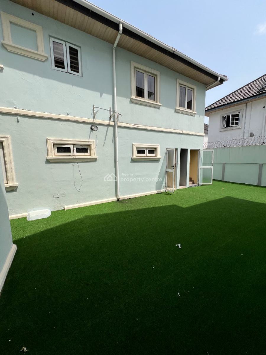 Exotic 2-bedroom Flat (with 5kva Solar Inverter) in a Superb Environ, Lekki Phase 1, Lekki, Lagos, Flat / Apartment for Rent